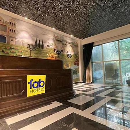 Fabhotel Prime The Seven Seeds 뉴델리 외부 사진