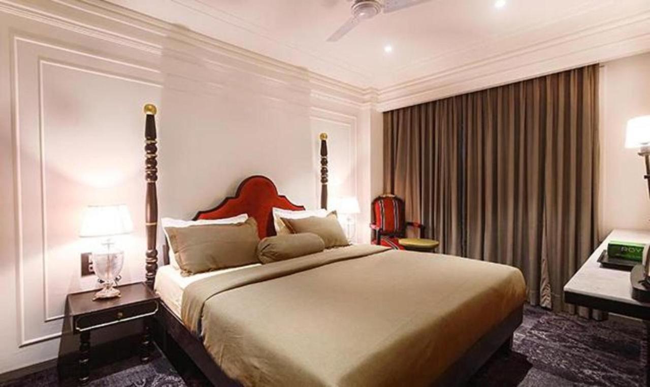 Fabhotel Prime The Seven Seeds 뉴델리 외부 사진